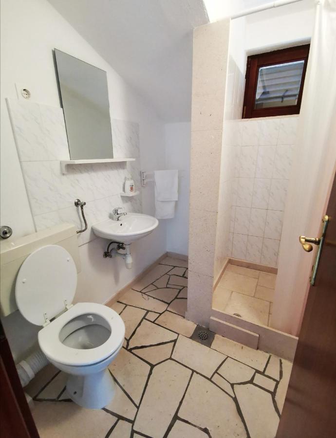 Apartments Plazibat Skrip Экстерьер фото